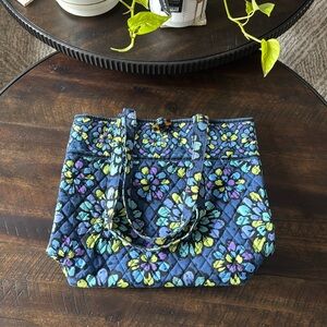Vera Bradley Summertime Tote Bag
